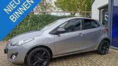 Grijs Gebruikt 2014 Mazda 2 Hatchback | € 7.450 (Eerlijke prijs)