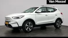 Wit Gebruikt 2023 MG ZS Luxury Sedan | € 22.995 (Eerlijke prijs)