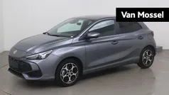 Grijs Gebruikt 2025 MG MG3 Luxury Hatchback | € 24.995 (Eerlijke prijs)