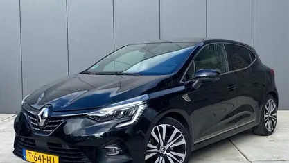 Occasion Renault Clio V Initiale Paris 91 PK (66 kW) 2022 Zwart Hatchback