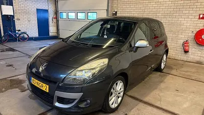 Occasion 2010 Renault Scénic III MPV | € 2.450 (Eerlijke prijs)
