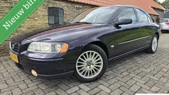 Blauw Gebruikt 2004 Volvo S60 Kinetic Sedan | € 2.995 (Eerlijke prijs)
