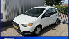 Wit Gebruikt 2009 Mitsubishi Colt Inform Hatchback | € 2.950 (Eerlijke prijs)