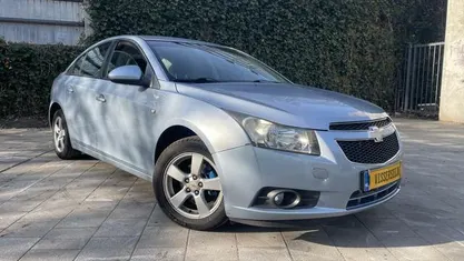 Blauw Gebruikt 2009 Chevrolet Cruze LS Sedan | € 3.299 (Goede deal)