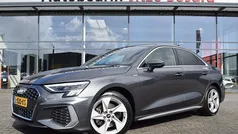 Gebruikt 2021 Audi A3 S-Line Sedan | € 28.950 (Eerlijke prijs)