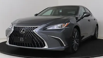 Occasion 2025 Lexus ES300H Sedan | € 61.290 (Eerlijke prijs)
