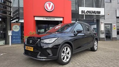 Zwart Occasion 2024 Seat Arona FR SUV | € 21.945 (Goede deal)