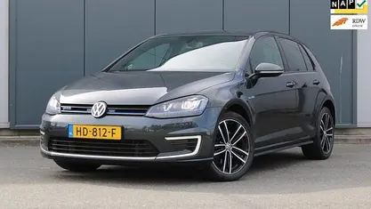 Gebruikt 2015 VW Golf VII GTE Hatchback | € 13.950 (Eerlijke prijs)