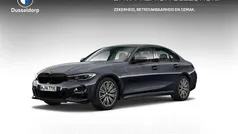 Grijs Gebruikt 2021 BMW 320e Executive Sedan | € 29.950 (Eerlijke prijs)