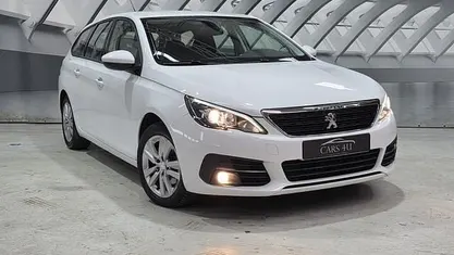 Occasion Peugeot 308 SW Active 110 PK (80 kW) 2021 Wit Stationwagen