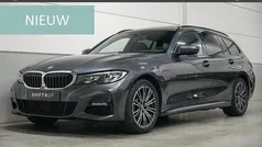 Grijs Gebruikt 2022 BMW 330 M Sport Stationwagen | € 35.940 (Eerlijke prijs)
