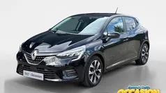 Gebruikt 2023 Renault Clio V Evolution Hatchback | € 19.935 (Eerlijke prijs)