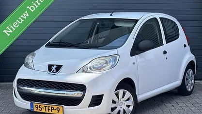 Occasion 2012 Peugeot 107 Hatchback | € 2.250 (Eerlijke prijs)