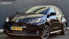 Zwart Gebruikt 2025 Toyota Yaris Executive Hatchback | € 34.590 (Eerlijke prijs)