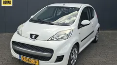 Wit Gebruikt 2010 Peugeot 107 Urban Move Hatchback | € 2.850 (Eerlijke prijs)