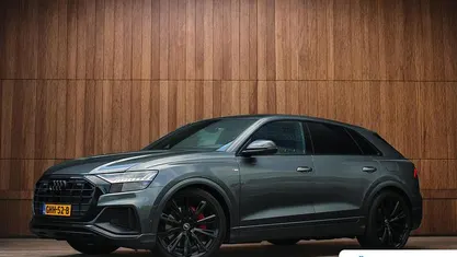 Grijs Gebruikt 2024 Audi Q8 Competition SUV | € 88.895 (Super prijs)