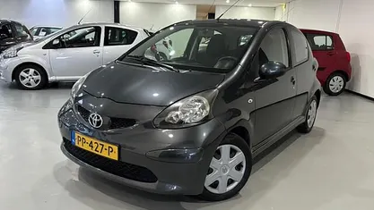 Gebruikt 2009 Toyota Aygo Hatchback | € 2.499 (Eerlijke prijs)