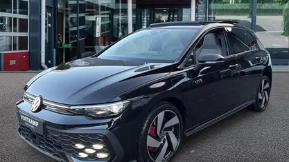Occasion VW Golf VIII GTE 272 PK (200 kW) 2026 Hatchback