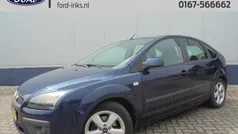 Blauw Gebruikt 2006 Ford Focus Hatchback | € 2.950 (Eerlijke prijs)