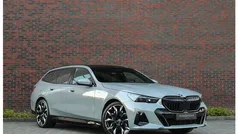 Gebruikt 2024 BMW 550e Comfort Edition Stationwagen | € 99.950
