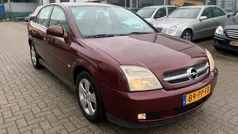 Rood Gebruikt 2004 Opel Vectra Elegance Sedan | € 1.450 (Eerlijke prijs)