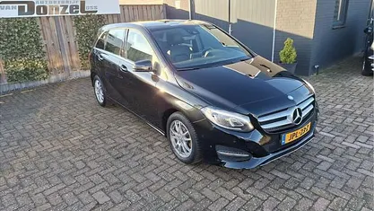 Occasion 2015 Mercedes B180 Ambition MPV | € 14.795 (Eerlijke prijs)
