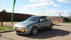 Zwart Gebruikt 2005 Alfa Romeo 147 Distinctive Hatchback | € 1.450 (Eerlijke prijs)