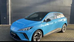 Blauw Gebruikt 2023 MG MG4 EV Comfort Hatchback | € 23.245 (Eerlijke prijs)