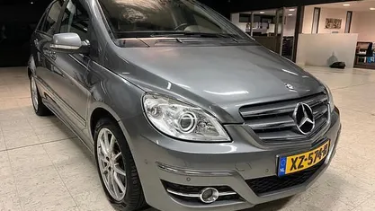 Occasion Mercedes B200 136 PK (100 kW) 2010 Grijs MPV