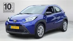 Blauw Gebruikt 2024 Toyota Aygo Play Hatchback | € 18.250 (Eerlijke prijs)