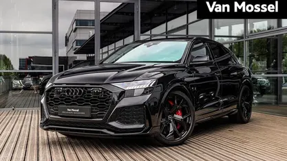Zwart (metallic) Gebruikt 2020 Audi RS Q8 Advanced SUV | € 107.900 (Eerlijke prijs)