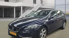 Blauw Gebruikt 2015 Volvo V40 Business Edition Stationwagen | € 6.950 (Goede deal)
