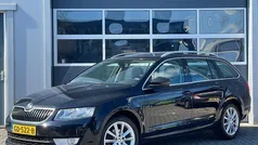 Zwart Gebruikt 2015 Skoda Octavia Business Line Stationwagen | € 9.950 (Eerlijke prijs)