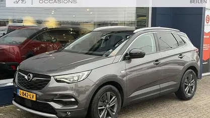 Grijs Occasion 2020 Opel Grandland X Business SUV | € 16.450 (Eerlijke prijs)