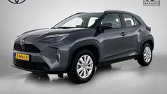 Grijs Occasion 2024 Toyota Yaris Cross Active SUV | € 26.995 (Eerlijke prijs)