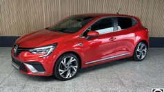 Rood Gebruikt 2021 Renault Clio V R.S. Hatchback | € 18.395 (Eerlijke prijs)