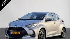 Grijs Gebruikt 2023 Toyota Yaris Hybrid Hatchback | € 20.950 (Goede deal)