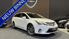 Wit Gebruikt 2015 Toyota Avensis Business Edition Stationwagen | € 16.950 (Eerlijke prijs)