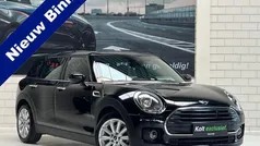 Zwart Gebruikt 2020 Mini One Clubman Stationwagen | € 18.990 (Eerlijke prijs)