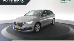 Grijs Gebruikt 2021 Skoda Scala Ambition Hatchback | € 17.450 (Eerlijke prijs)