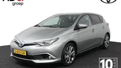 Gebruikt 2017 Toyota Auris Executive Hatchback | € 17.950 (Eerlijke prijs)