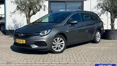Grijs Gebruikt 2020 Opel Astra Elegance Stationwagen | € 10.345 (Goede deal)