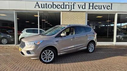 Gebruikt 2017 Ford Kuga Vignale SUV | € 18.450 (Goede deal)
