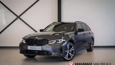 Grijs Gebruikt 2022 BMW 330 Sport Line Stationwagen | € 36.950 (Super prijs)