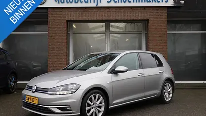 Occasion 2018 VW Golf VII Highline Hatchback | € 12.945 (Eerlijke prijs)
