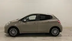 Gebruikt 2015 Peugeot 208 Style Hatchback | € 4.488 (Super prijs)