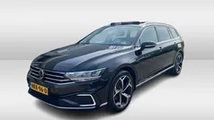 Zwart Gebruikt 2021 VW Passat Business Stationwagen | € 26.450 (Eerlijke prijs)