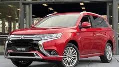 Gebruikt 2021 Mitsubishi Outlander Intense SUV | € 27.450 (Eerlijke prijs)