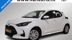 Gebruikt 2021 Toyota Yaris Hybrid Active Hatchback | € 19.950 (Eerlijke prijs)