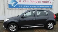 Grijs Gebruikt 2011 Dacia Sandero Ambiance Hatchback | € 2.495 (Goede deal)
